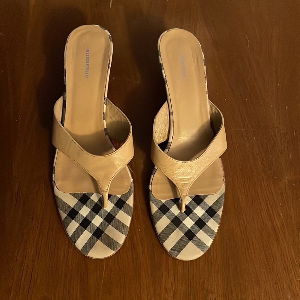 Burberry sandals leather 8.5 (39.5 European) kitten heel, excellent condition.